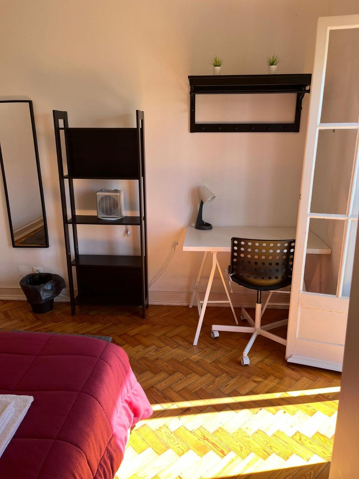 Alvalade II Airport Guest House Лиссабон Экстерьер фото