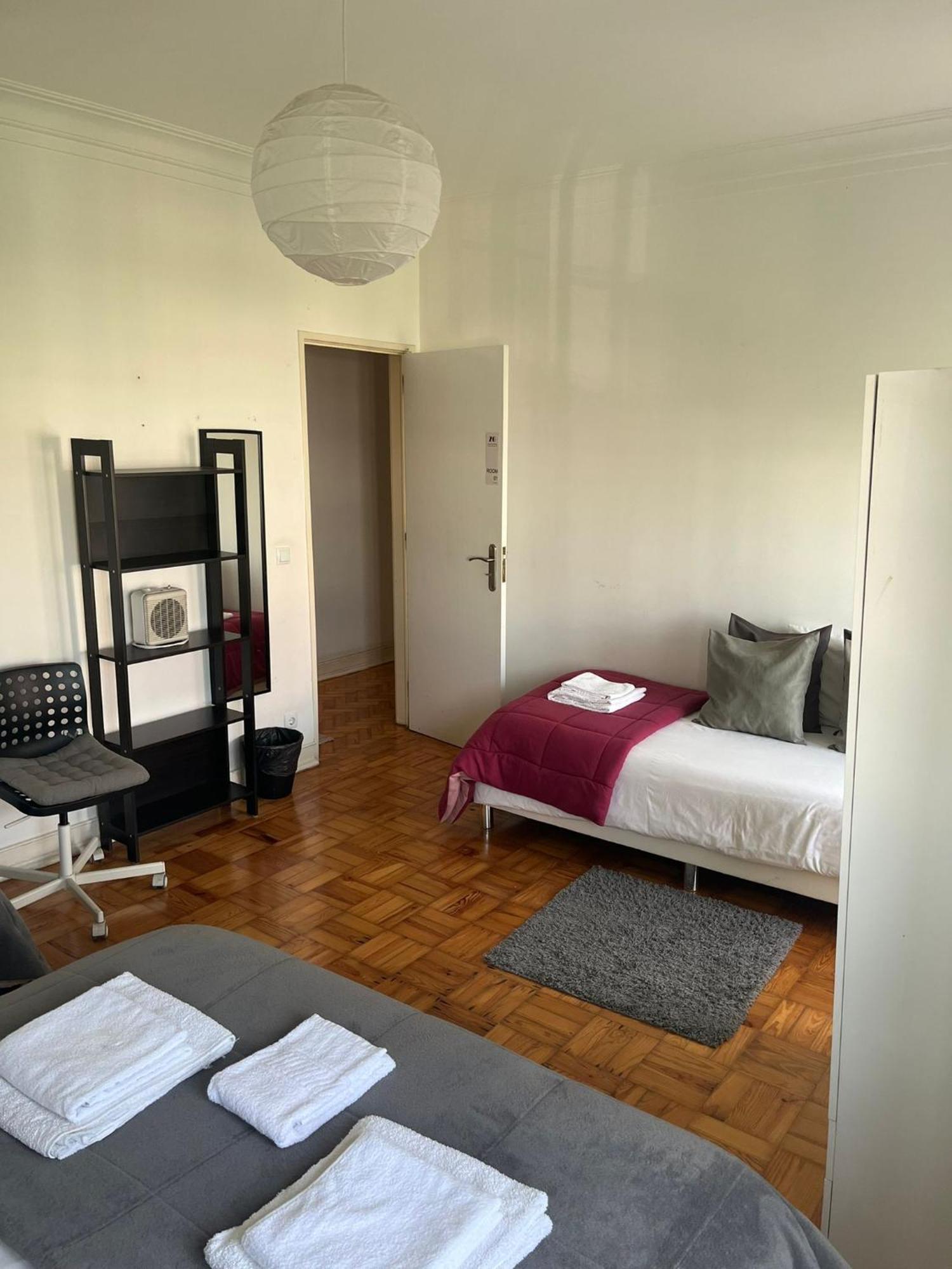 Alvalade II Airport Guest House Лиссабон Экстерьер фото
