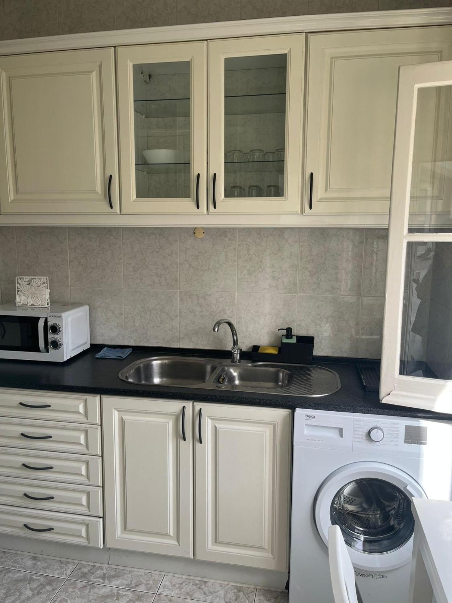Alvalade II Airport Guest House Лиссабон Экстерьер фото
