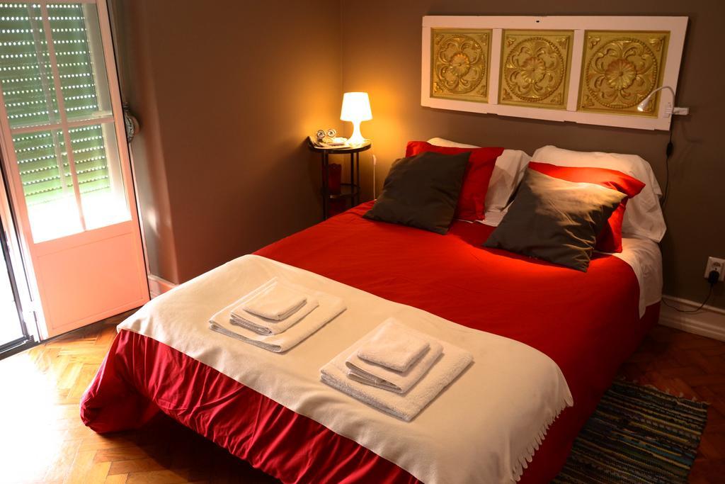 Alvalade II Airport Guest House Лиссабон Номер фото